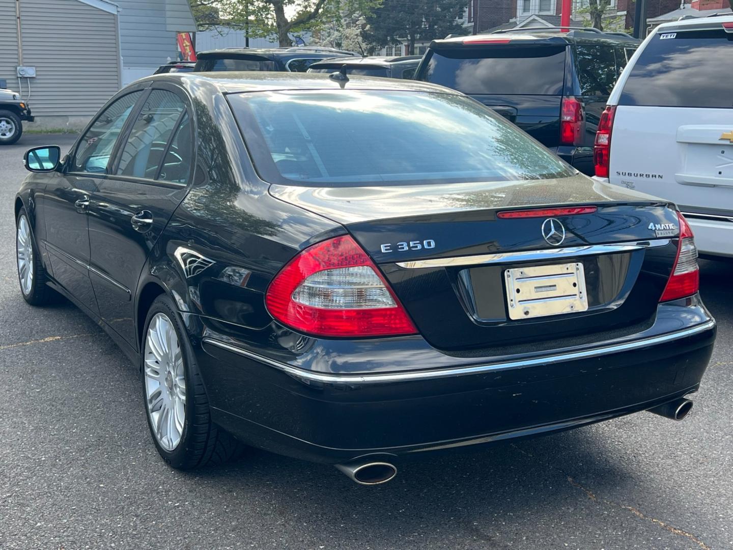 2008 BLACK /Black Leather Mercedes-Benz E-Class E350 Luxury (WDBUF87X48B) with an 3.5L V6 DOHC 24V engine, located at 1018 Brunswick Ave, Trenton, NJ, 08638, (609) 989-0900, 40.240086, -74.748085 - WoW! This Mercedes E-Class is a Black Beauty!! Just Serviced and Detailed and ready for the next driver who will appreciate this vehicle! A real nice Mercedes E 350 4-matic. Financing available - Photo#9